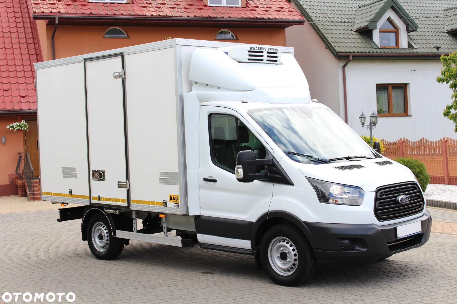 Ford TRANSIT / CHŁODNIA / IZOTERMA / POLSKI SALON / NISKI PRZEBIEG / JAK NOWY/ - 4