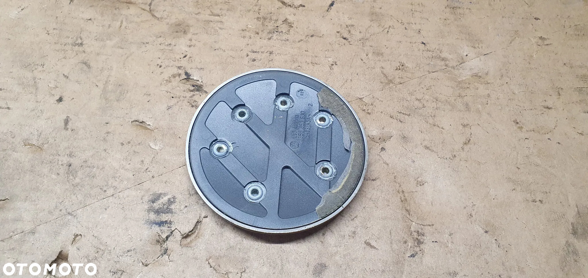 Znaczek emblemat logo VW Passat B5 3B5853630 - 3