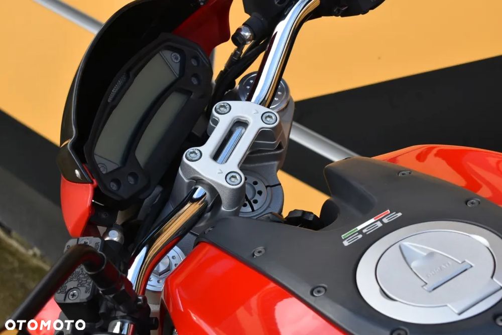 Ducati Monster - 22