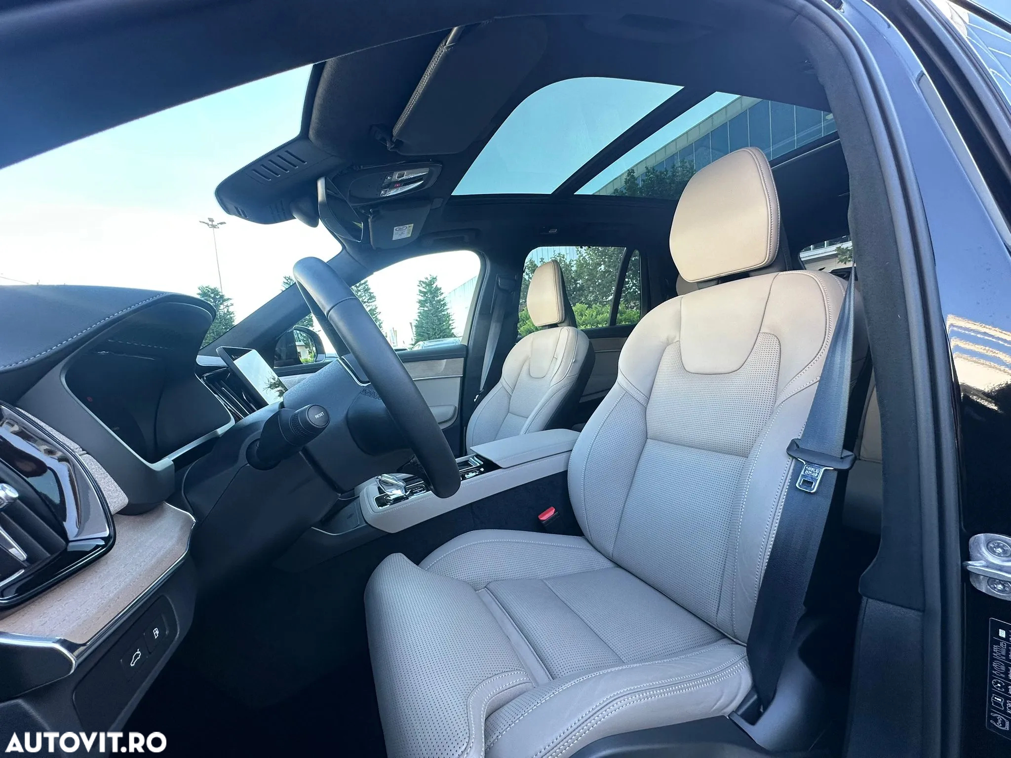 Volvo XC 90 T8 AWD PHEV Ultra Dark - 7