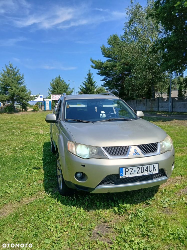 Mitsubishi Outlander 2.0 DI-D 4WD Instyle - 2