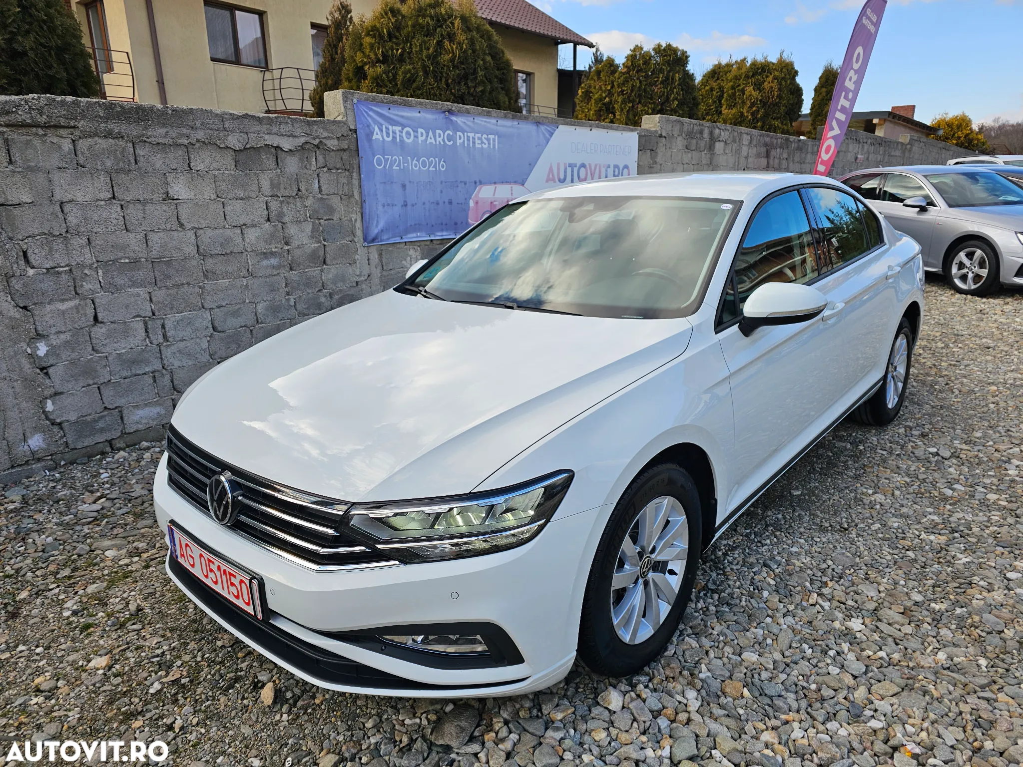 Volkswagen Passat 2.0 TDI SCR DSG - 11