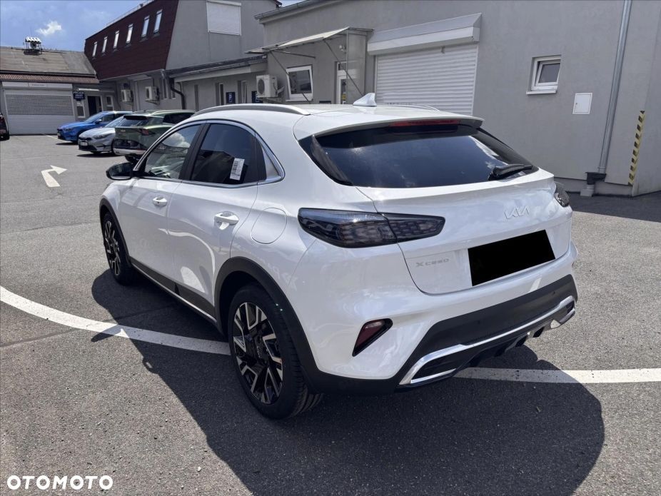 Kia XCeed 1.6 T-GDI Tribute DCT - 6