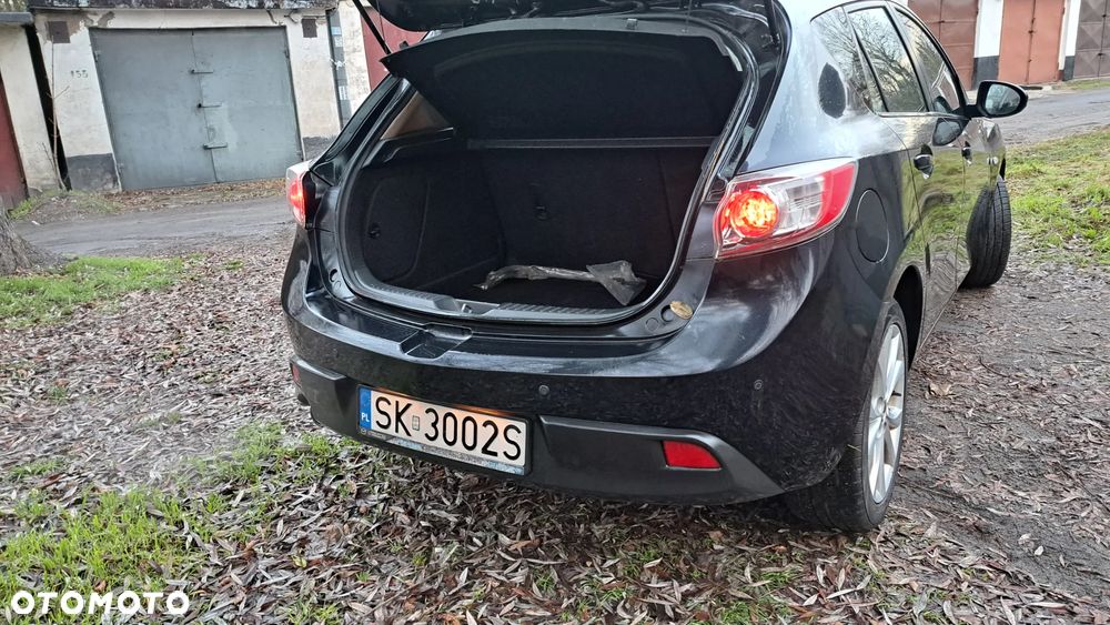 Mazda 3 2.0 Exclusive + - 12