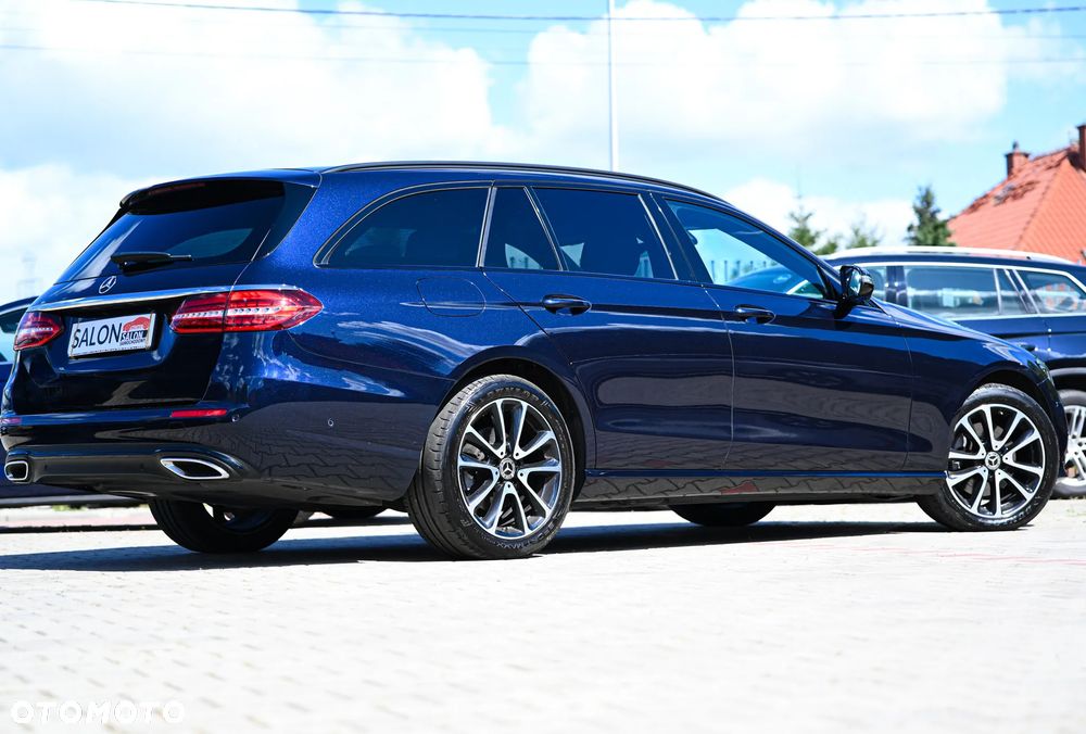 Mercedes-Benz Klasa E 220 d 9G-TRONIC Night Edition - 36