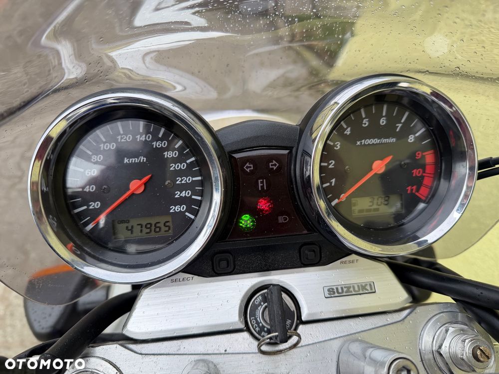 Suzuki GSX - 39