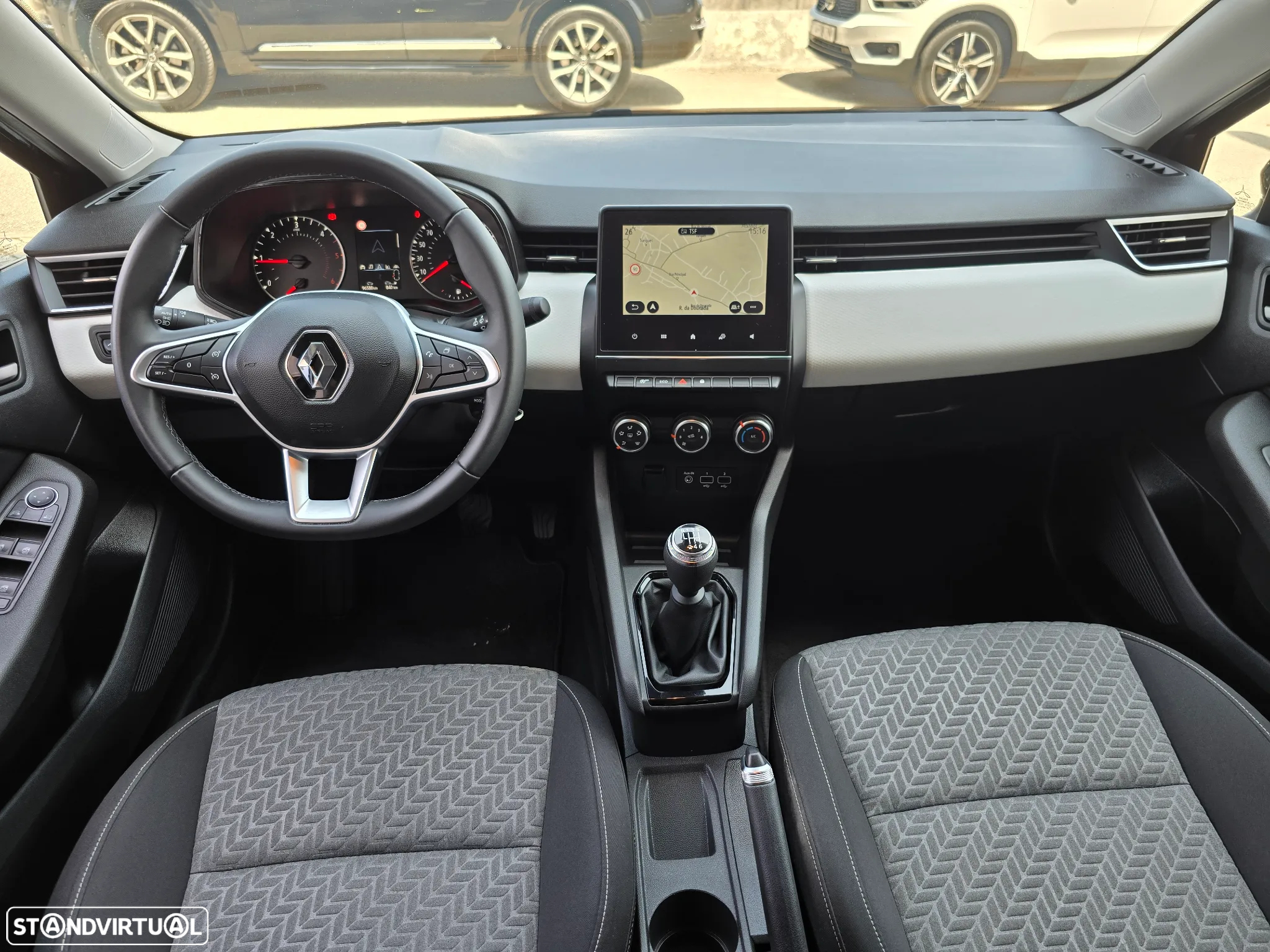 Renault Clio 1.5 Blue dCi Evolution - 12