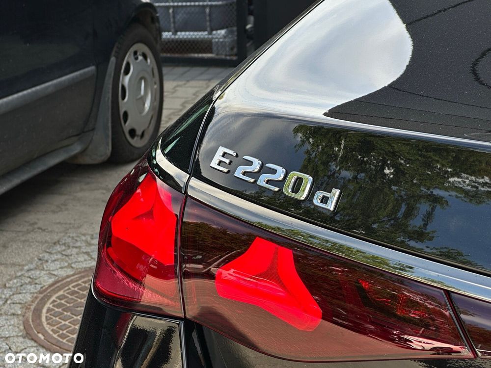 Mercedes-Benz Klasa E 220 d mHEV 4-Matic AMG 9G-Tronic - 10
