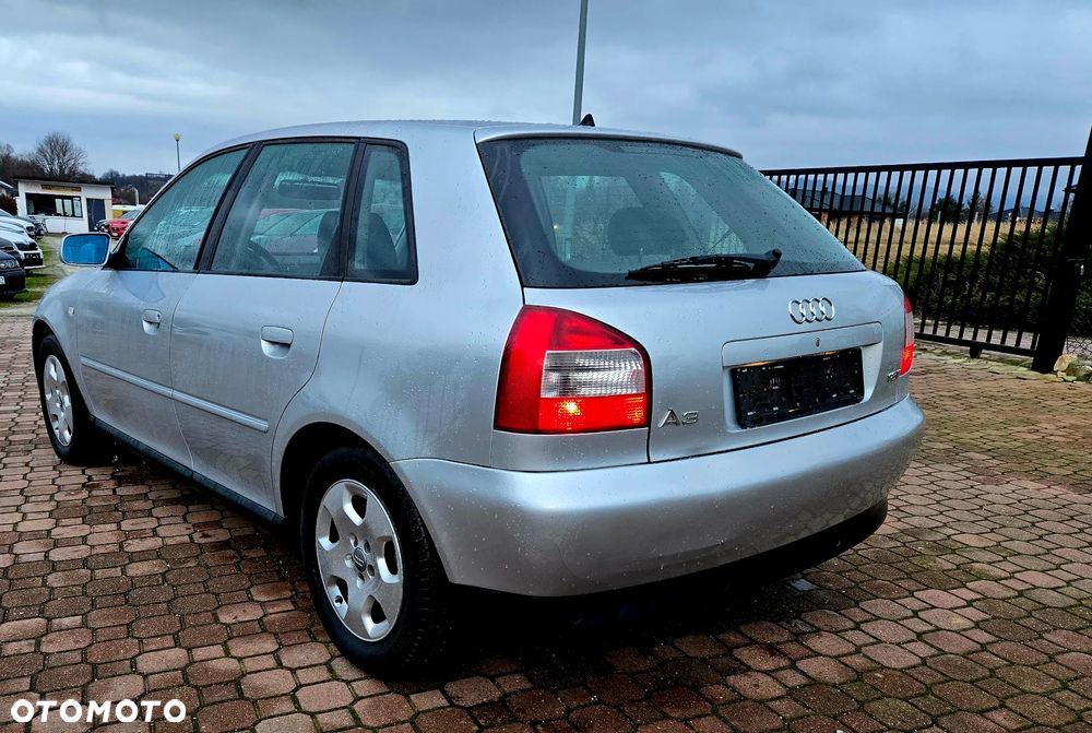 Audi A3 Sportback - 6