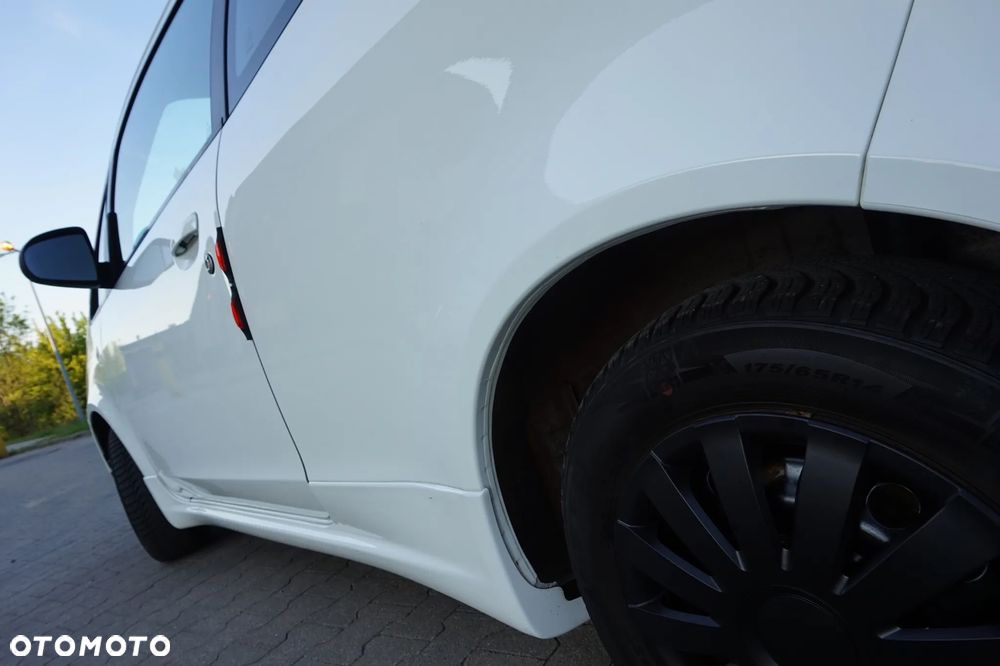Mitsubishi Colt - 12