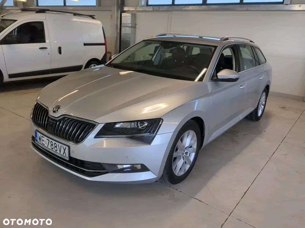 Skoda Superb 2.0 TDI SCR Style DSG - 1