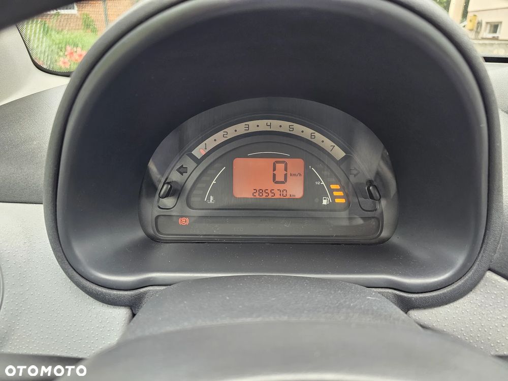 Citroën C3 1.4 HDi Confort - 21