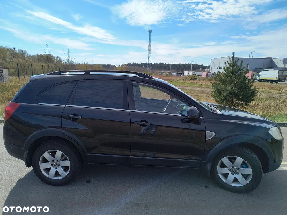 Chevrolet Captiva 2.0 d LT high 5os - 8