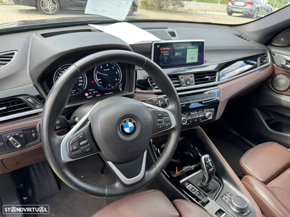 BMW X1 16 d sDrive Auto Line Sport - 36