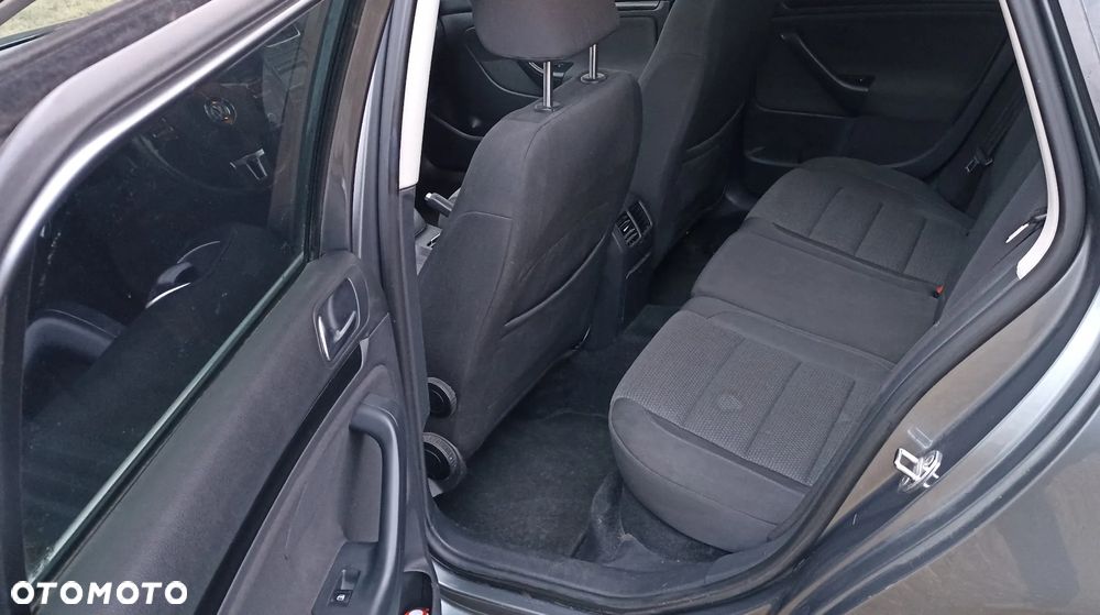 Volkswagen Golf 1.6 TDI DPF BlueMotion Technology Comfortline - 9