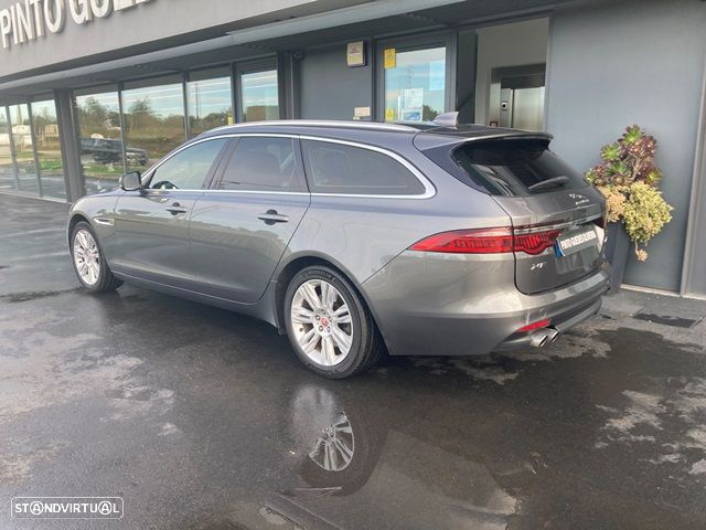 Jaguar XF Sportbrake 20d Aut. Prestige - 6