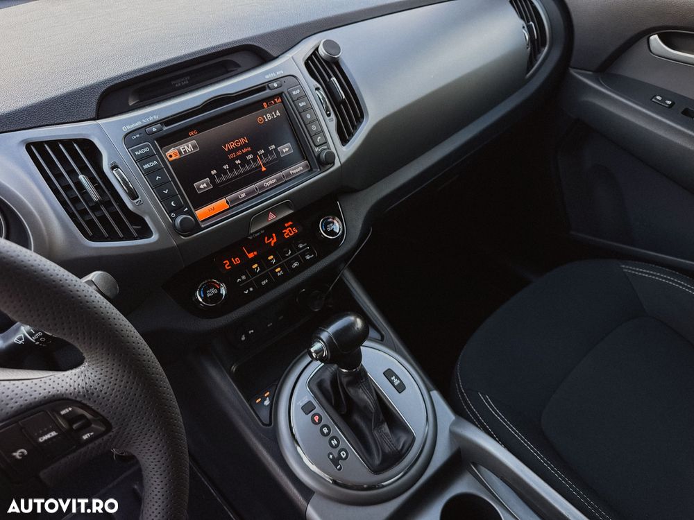 Kia Sportage 2.0 DSL 6AT 4x4 Style - 14