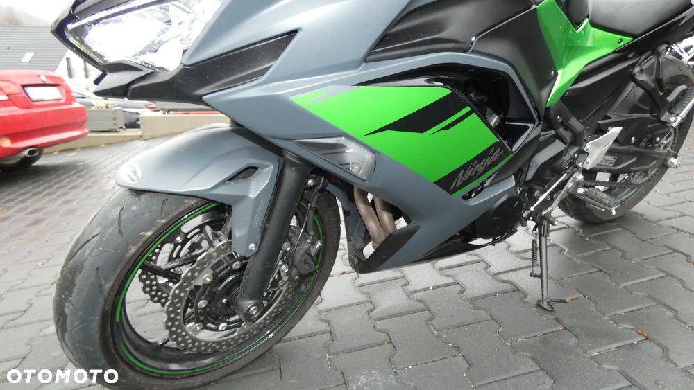 Kawasaki Ninja - 11