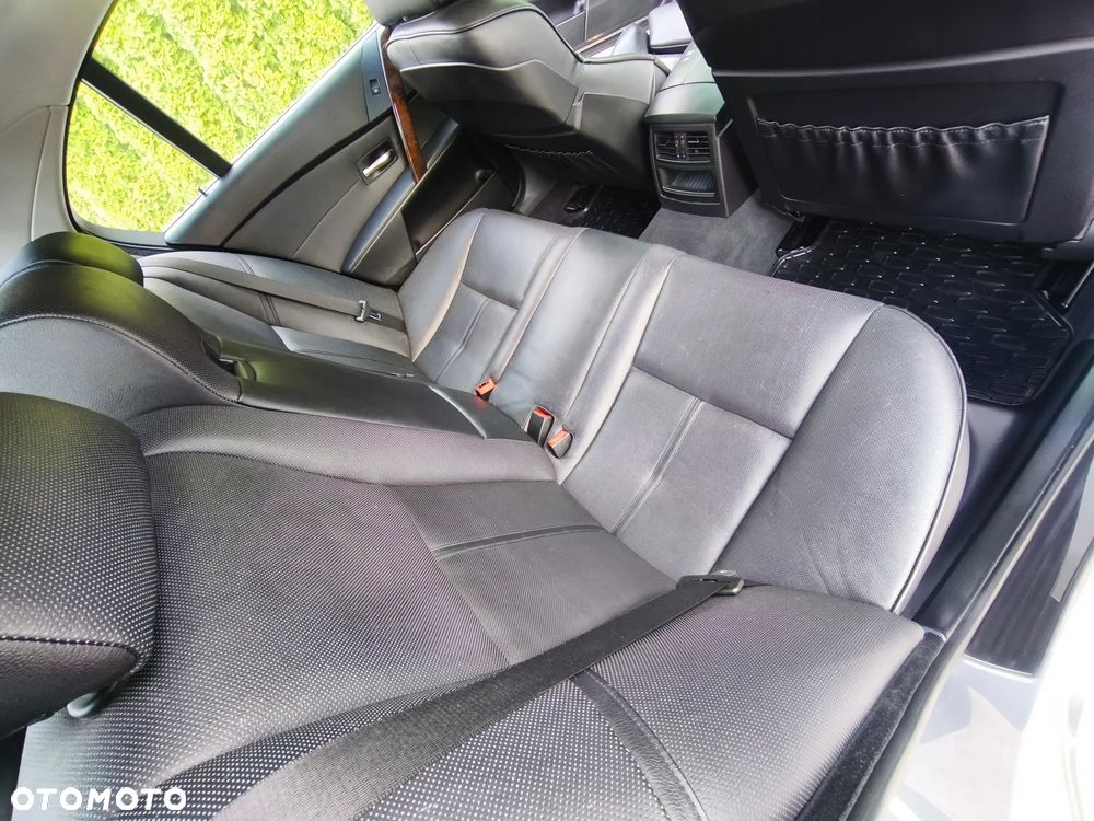 BMW Seria 5 - 24