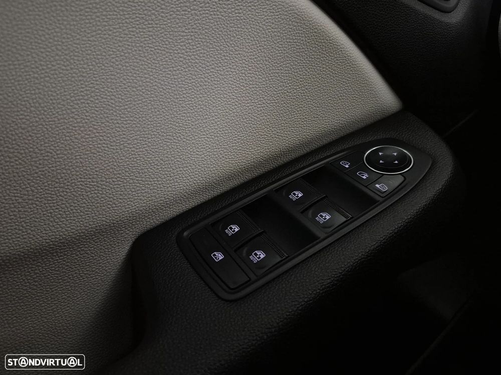 Renault Clio TCe 90 CVT TECHNO - 25