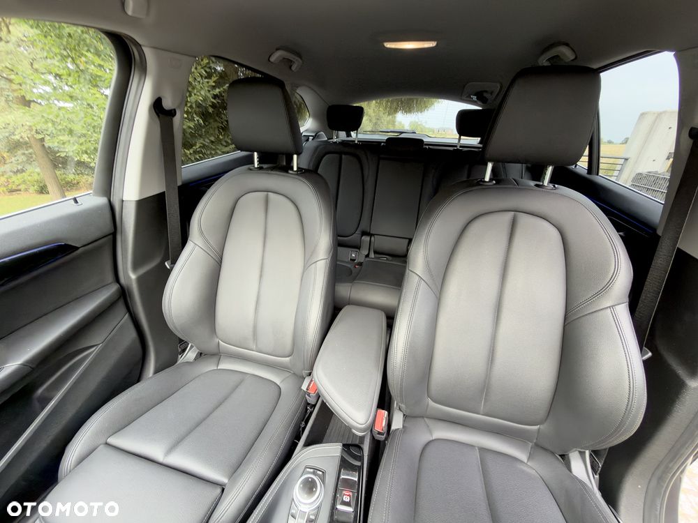BMW X1 sDrive18i xLine - 11