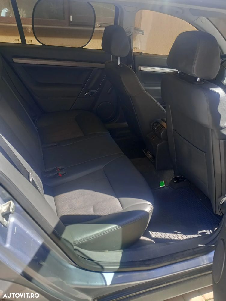 Opel Vectra 1.9 CDTI DPF Business - 15