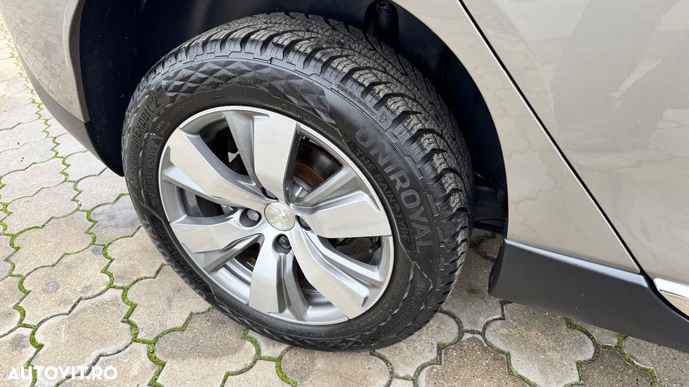 Peugeot 2008 - 24