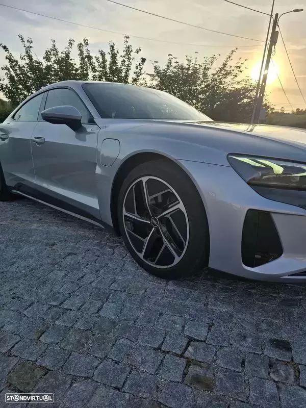 Audi e-tron GT quattro - 43