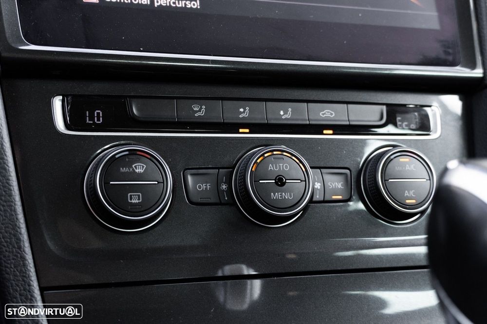 VW e-Golf AC/DC - 21