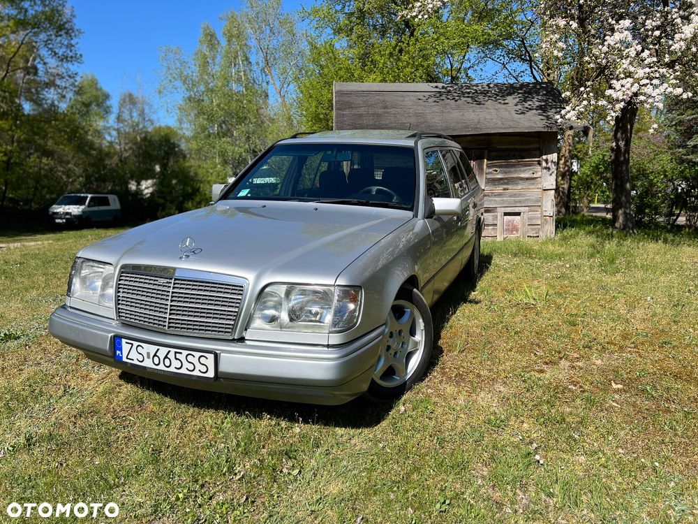 Mercedes-Benz W124 (1984-1993) - 1