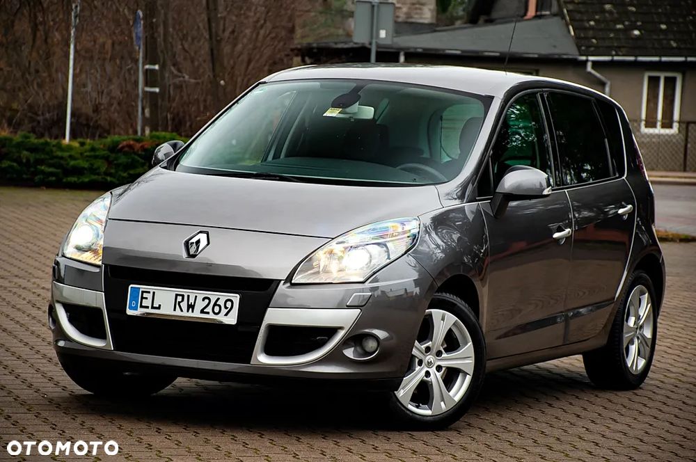 Renault Scenic 2.0 16V Privilege CVT - 2