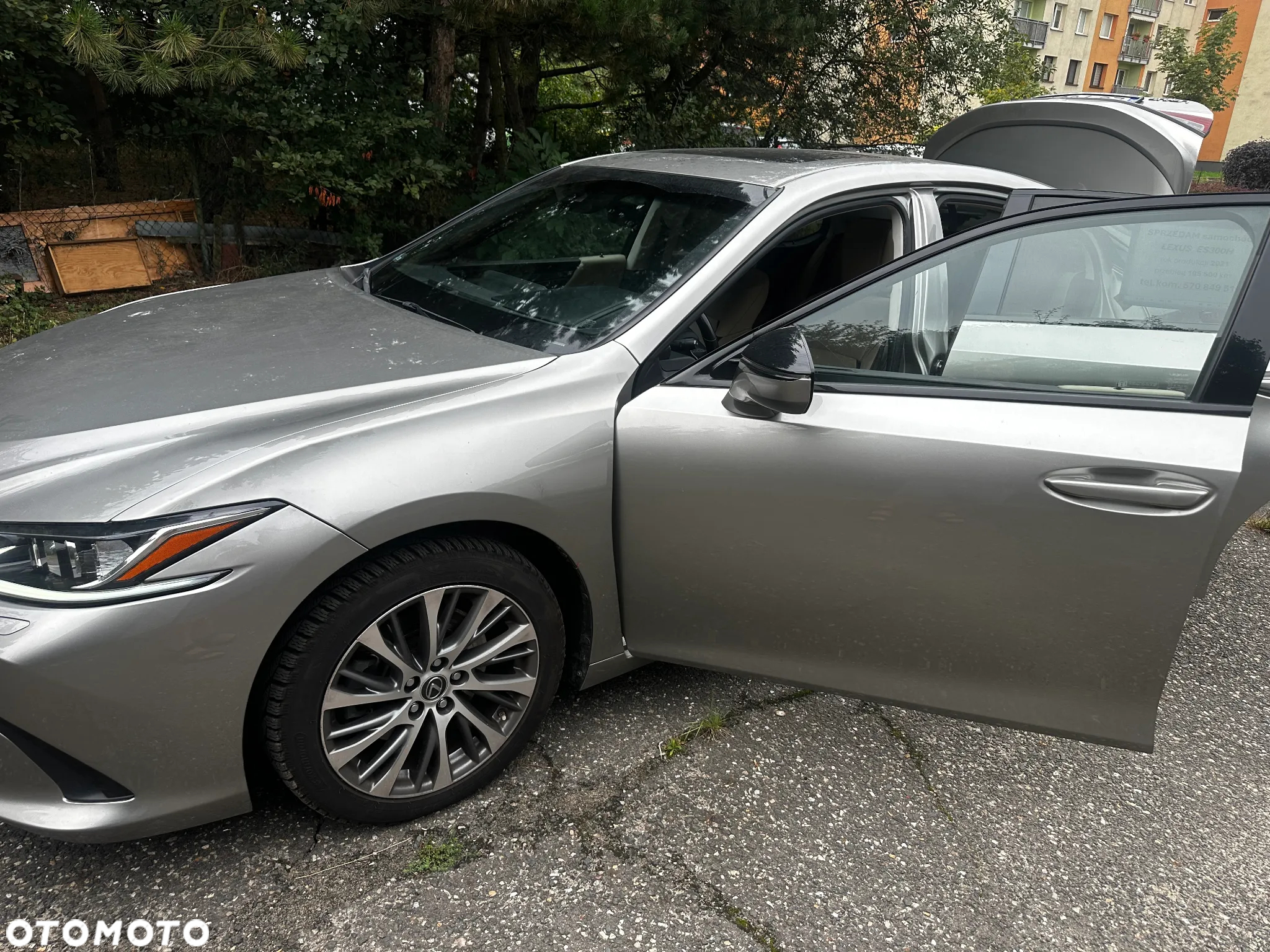Lexus ES - 9