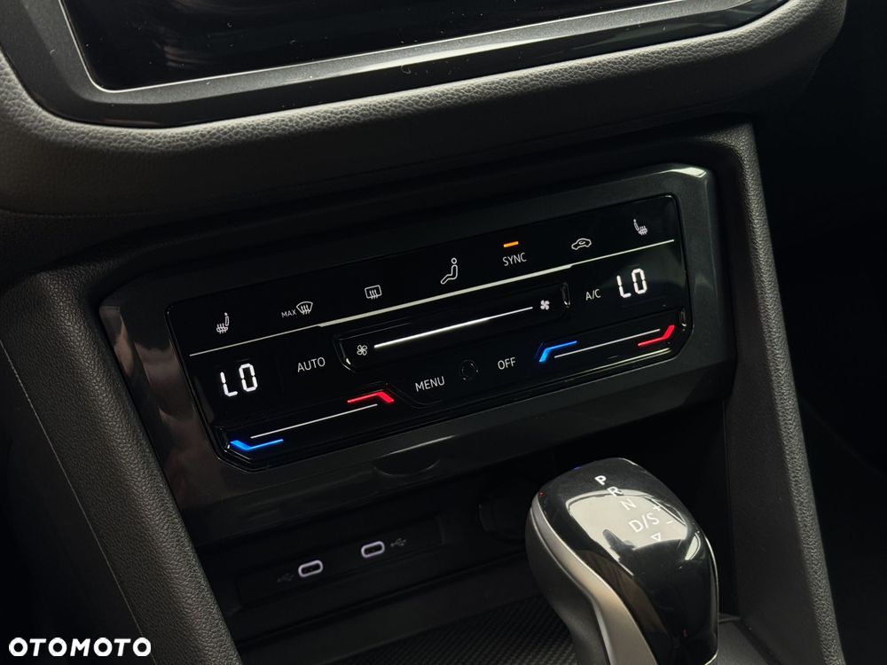 Volkswagen Tiguan 1.5 eTSI Life DSG - 27