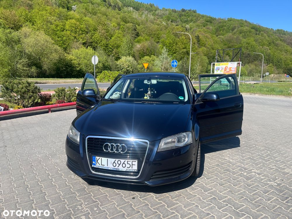 Audi A3 Sportback - 1