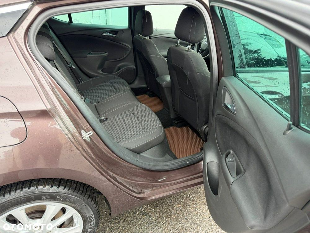 Opel Astra 1.4 T GPF Enjoy S&S - 21