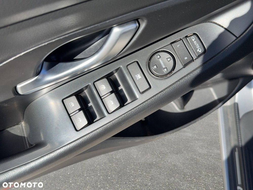 Hyundai i30 1.5 DPI Comfort - 11