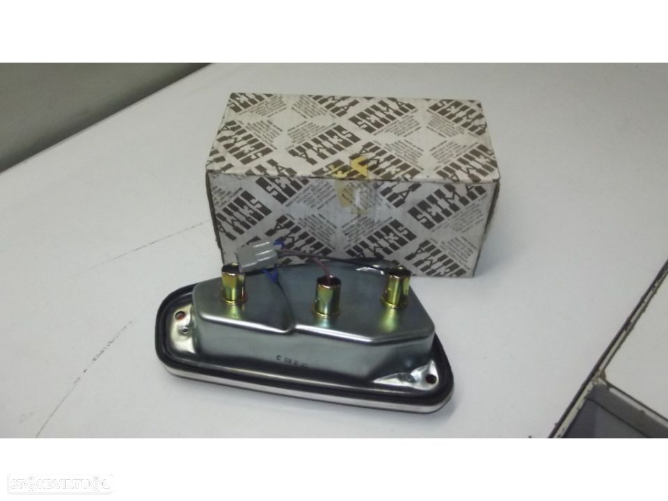 Peugeot 204/304 carrinha farolim completo novo e original - 3