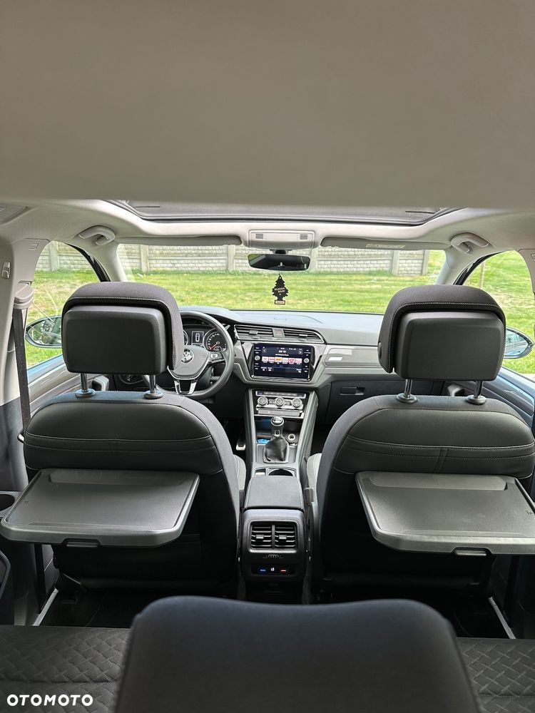 Volkswagen Touran 2.0 TDI SCR Join - 33