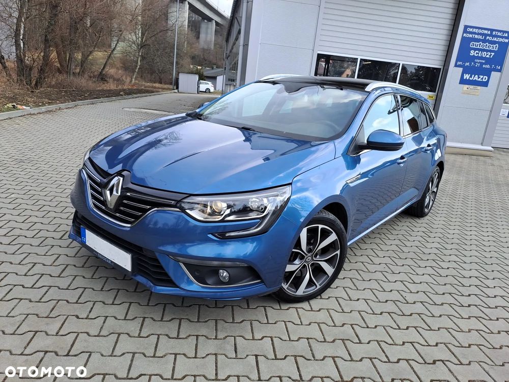 Renault Megane ENERGY dCi 130 Start & Stop Bose Edition - 4