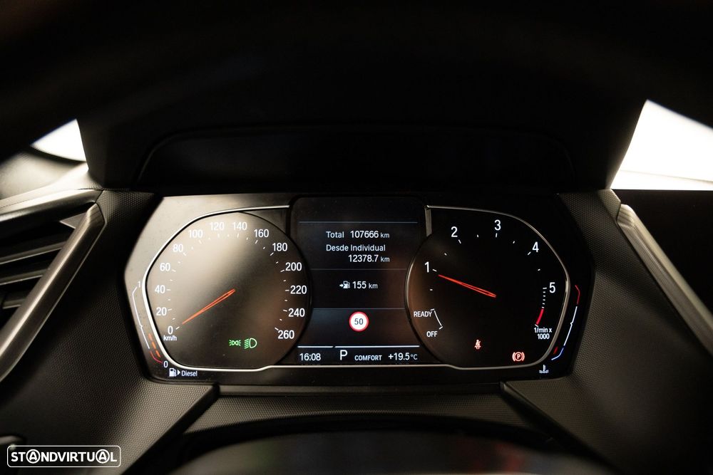 BMW 116 d Pack Desportivo M Auto - 22