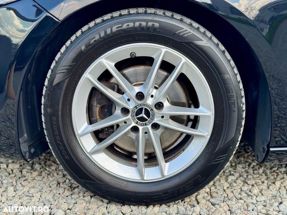 Mercedes-Benz A 180 d 7G-DCT AMG Line - 28