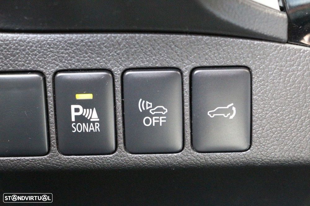Mitsubishi Outlander 2.0 MIVEC Instyle Navi+ - 50