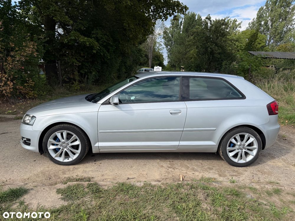 Audi A3 3-drzwiowe 2.0 TDI DPF Ambiente - 2