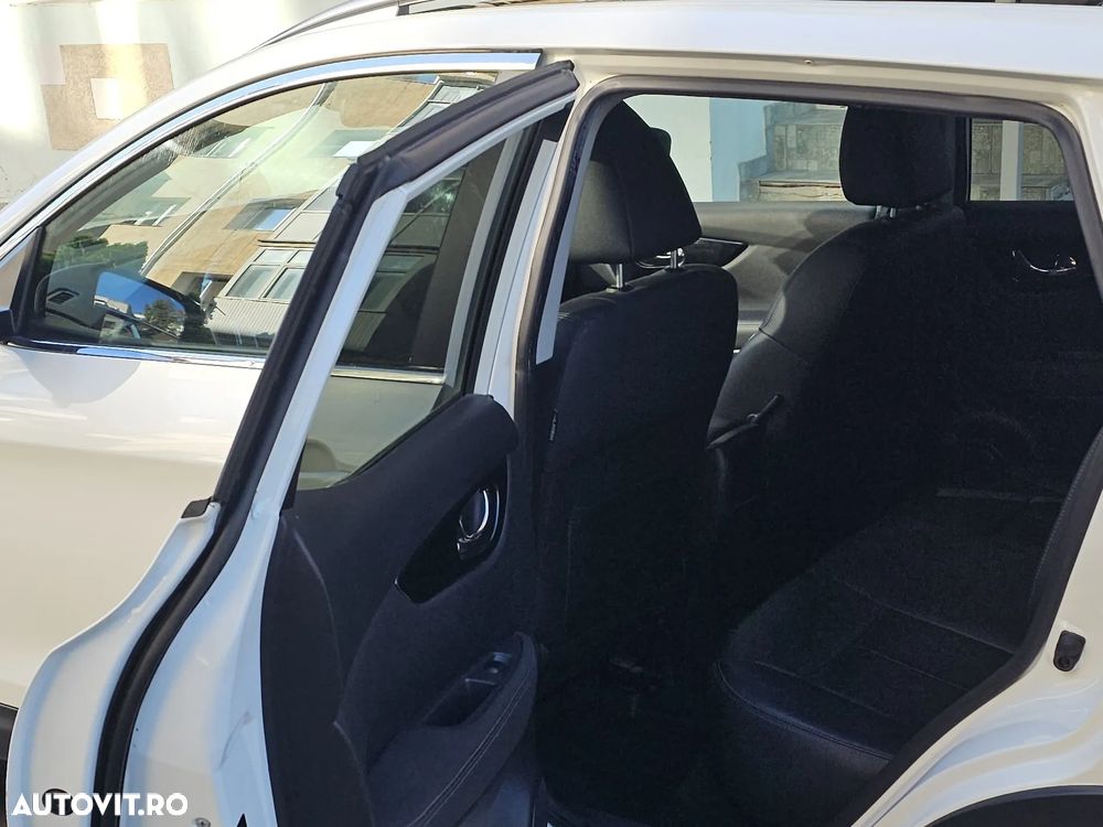 Nissan Qashqai 1.6 DCI Start/Stop X-TRONIC Tekna - 12