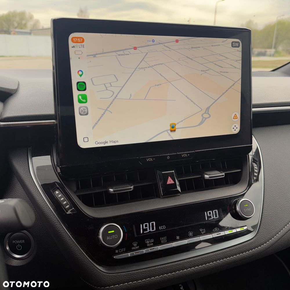 Toyota Corolla 1.8 Hybrid Comfort - 26