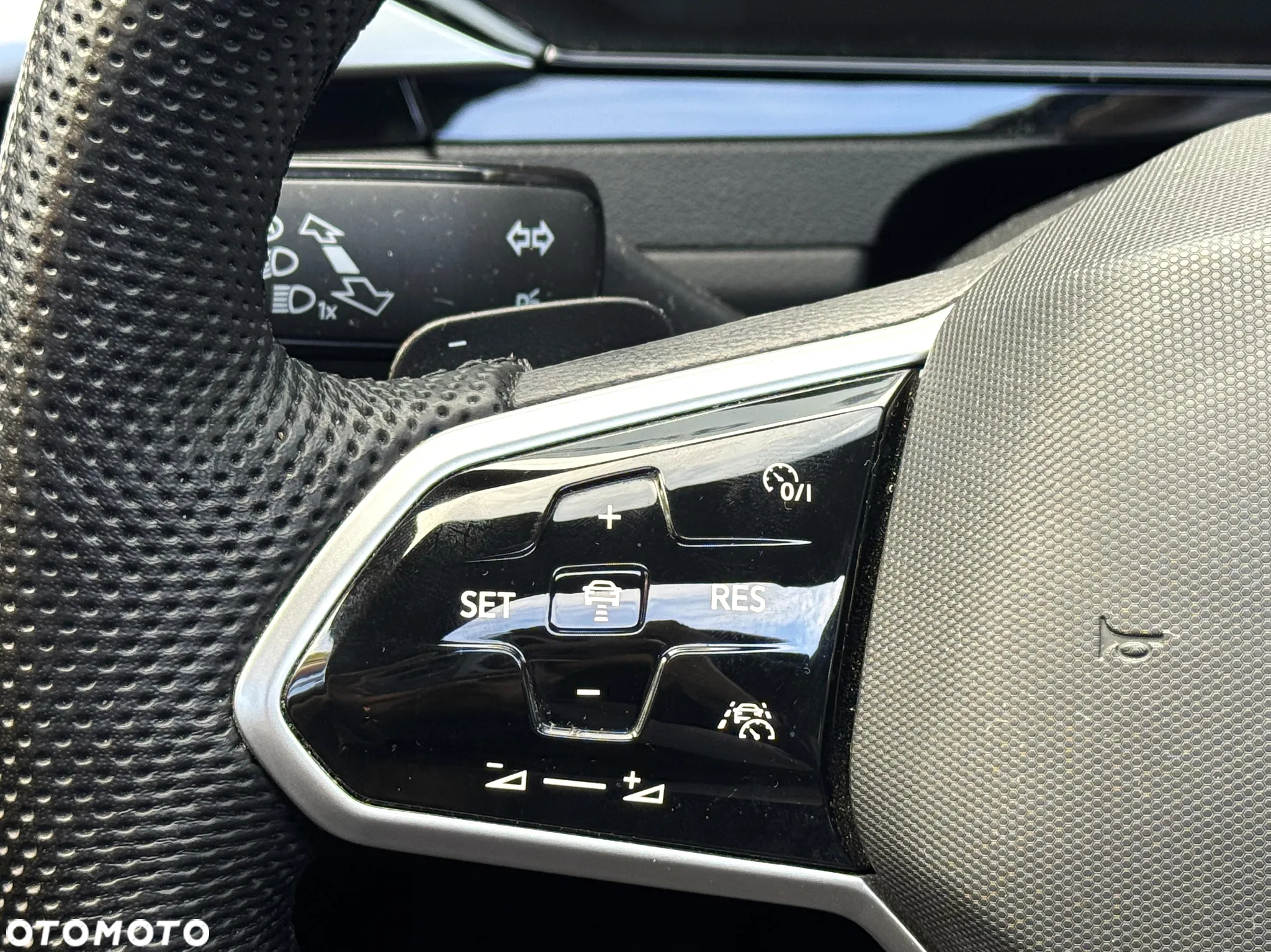 Volkswagen Arteon 2.0 TSI R-Line DSG - 20