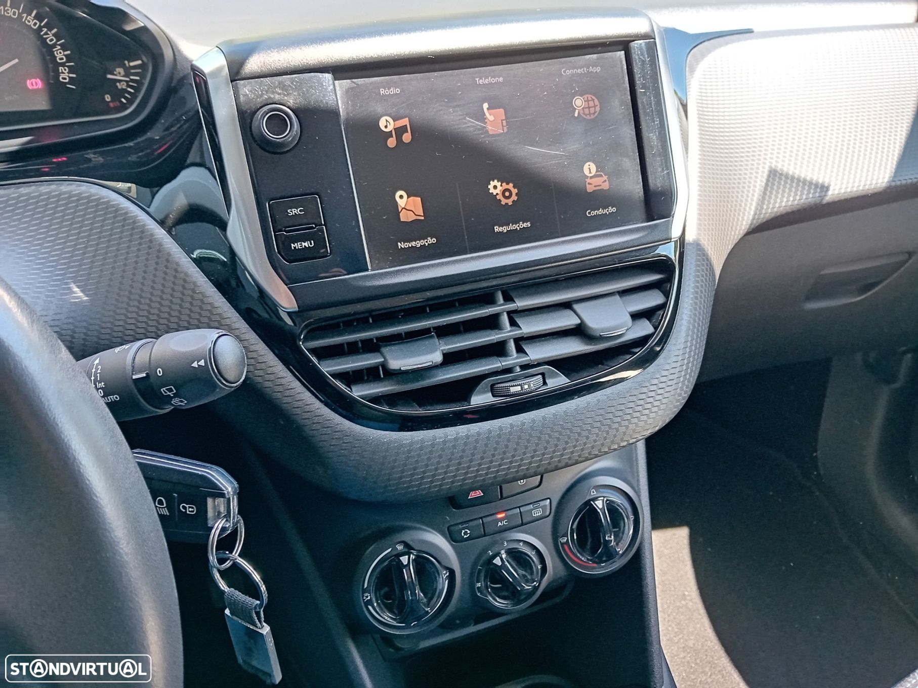 Peugeot 2008 1.2 PureTech Style - 18