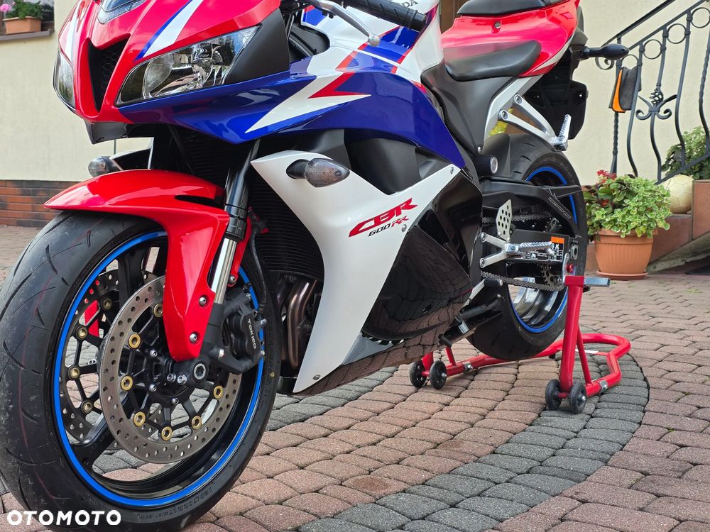 Honda CBR - 9