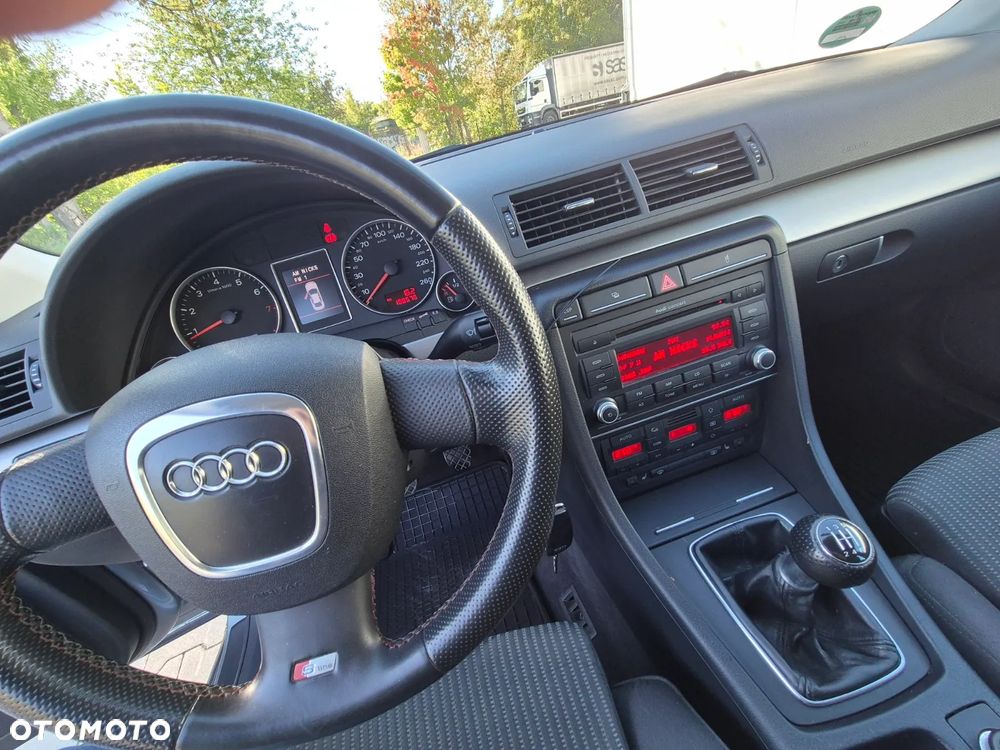 Audi A4 - 16
