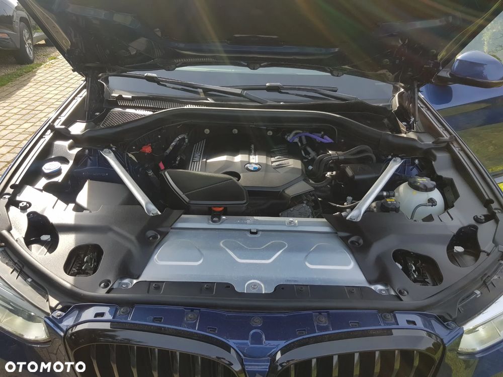 BMW X3 sDrive18d Business Edition - 29